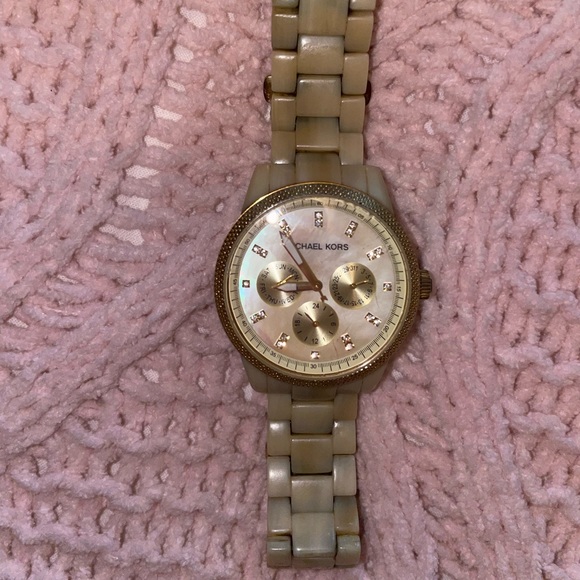 Michael Kors Watch - NEW battery - Picture 4 of 12